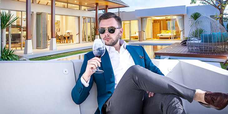 How to Become a Luxury Real Estate Agent