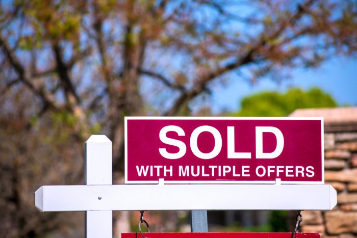 How to Leverage Sold Real Estate Listings to Score New Clients
